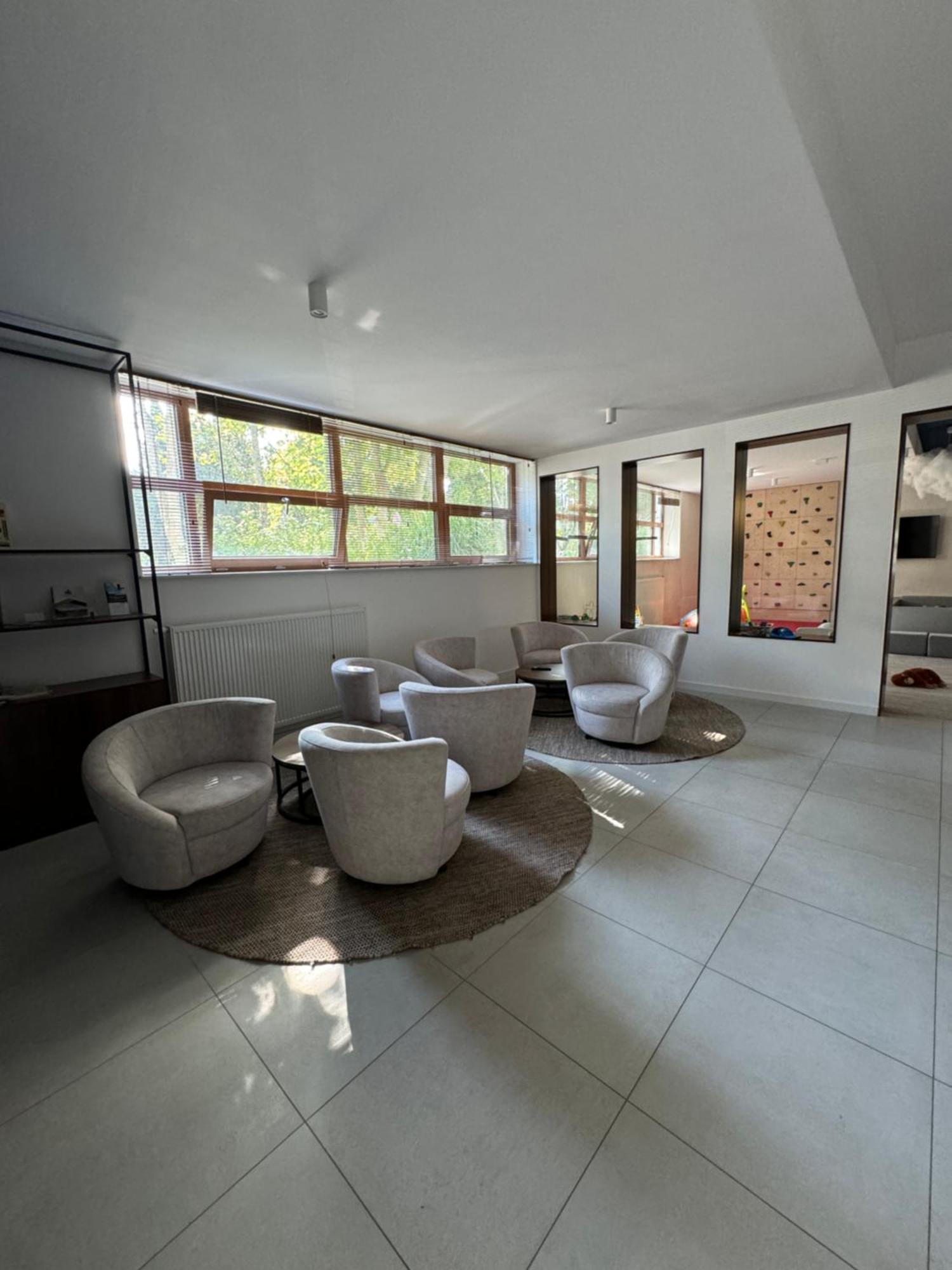 4Summer Kolobrzeg Apartamenty White Blue Sauna & Fitness & Parking 100 Metrow Do Pieknej Szerokiej Piaszczystej Plazy, Wspanialy Widok Z Duzego Tarasu! 100 Meter Zu Einem Schoenen Breiten Sandstrand, Herrliche Aussicht Von Einer Grossen Terrasse! 外观 照片
